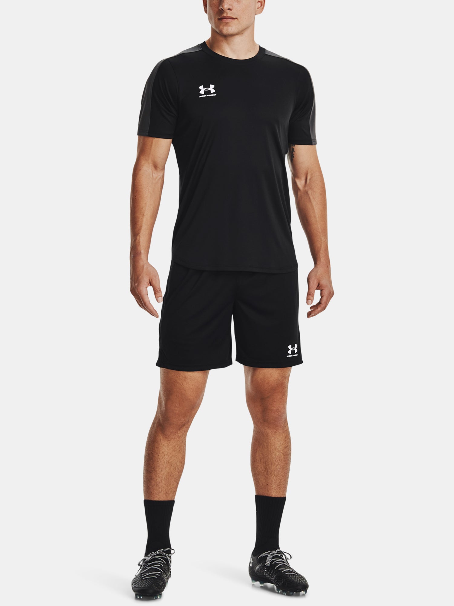 Under Armour Férfi Challenger Core Short fekete