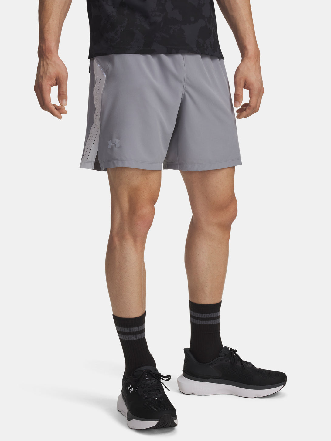 Under Armour Férfi rövidnadrág UA LAUNCH PRO 7\'\' SHORTS-GRY Short