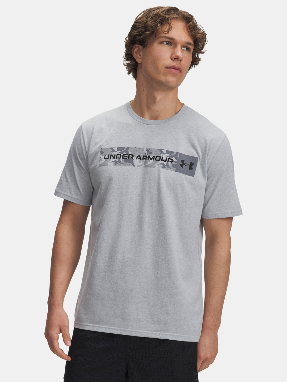 Under Armour Férfi póló UA CAMO CHEST STRIPE SS-GRY Póló