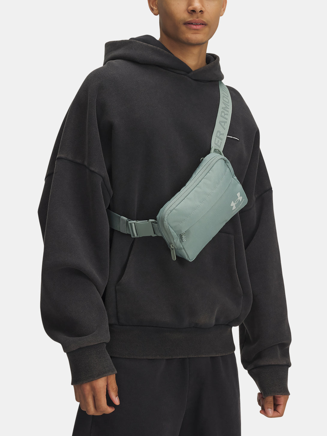 Under Armour Unisex táska UA Essential WB Xbody Oldaltáska