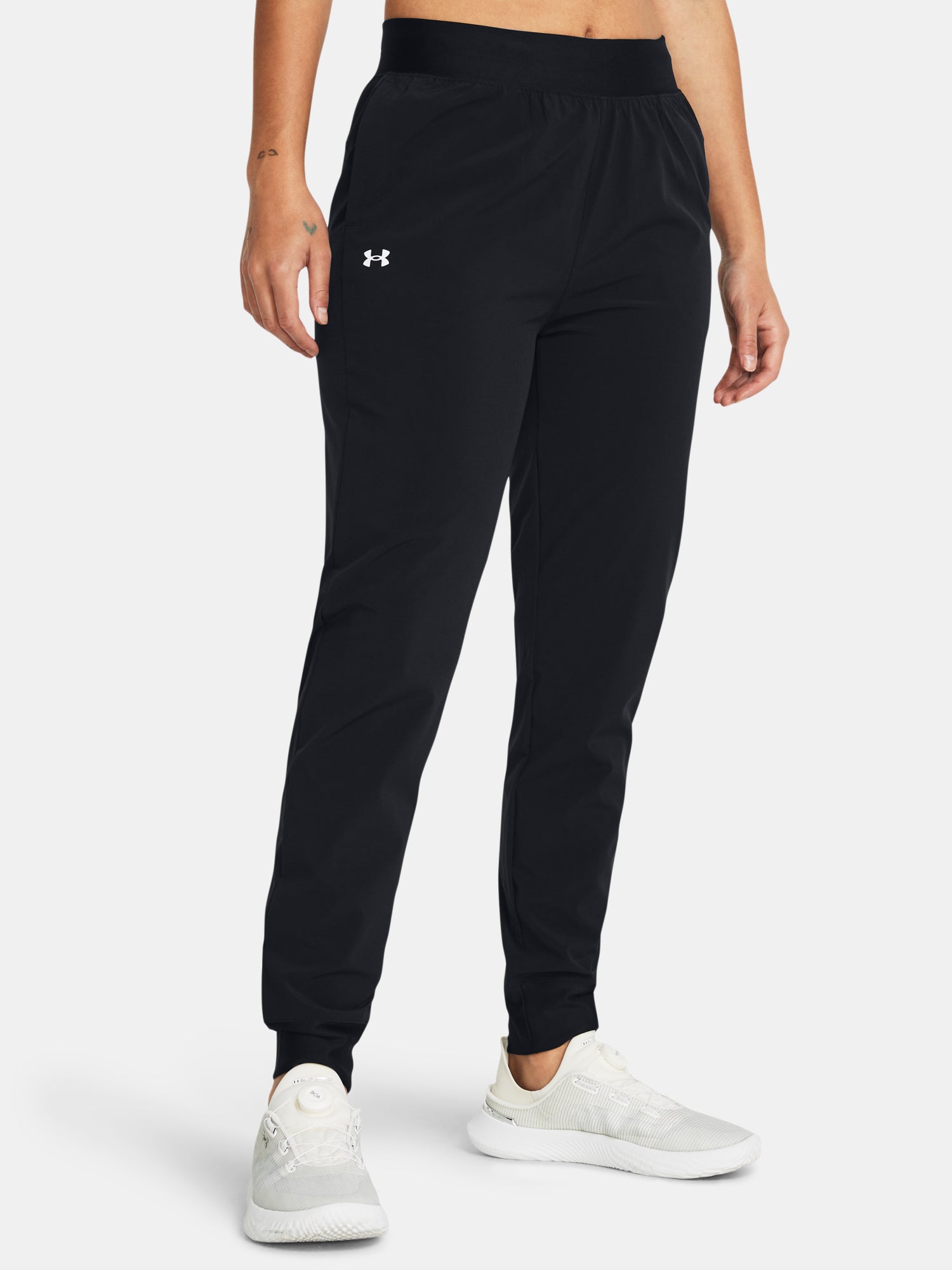Under Armour Nõi sportnadrág ArmourSport High Rise Wvn Pn Nadrág fekete
