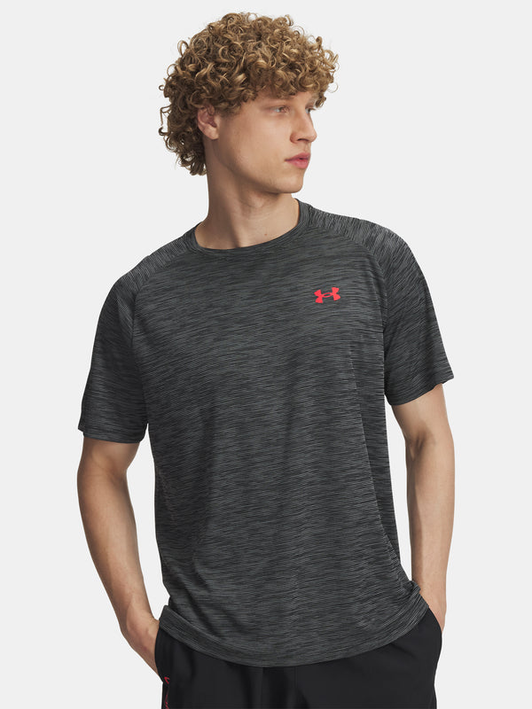 Under Armour Férfi UA Tech Textured SS-BLK póló Póló
