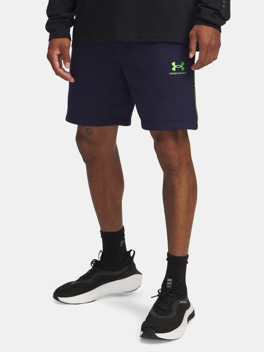 Under Armour Férfi rövidnadrág UA Icon Fleece Short Taping Kiegészítő