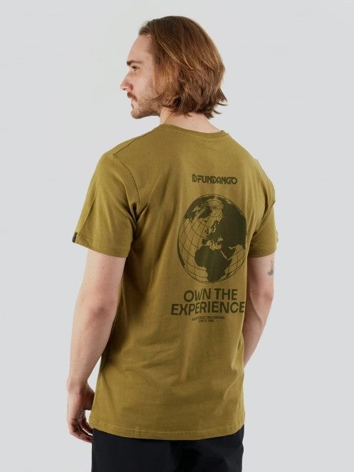 Globe Graphic-t