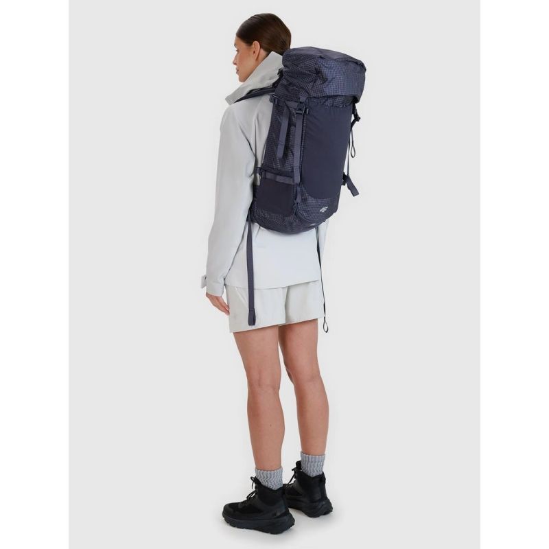 4F Trekking backpack (30 L) hátizsák 4FRSS25ABACU486-22S