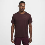 Nike Miler Men\"s Dri-FIT UV Sh Aláöltözet