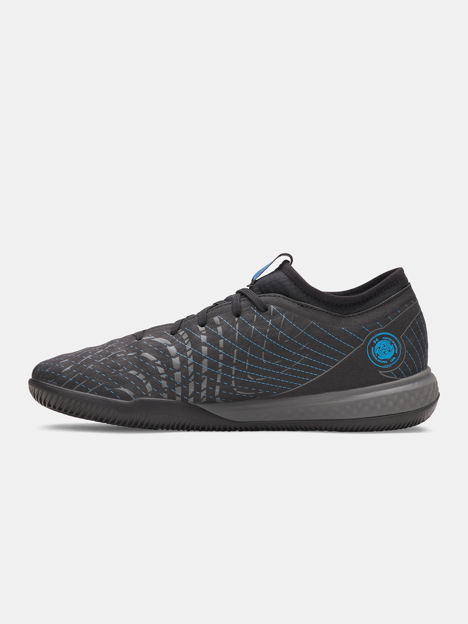 Unisex teremcipõ Under Armour UA U Magnetico Select 5 IN-BLK