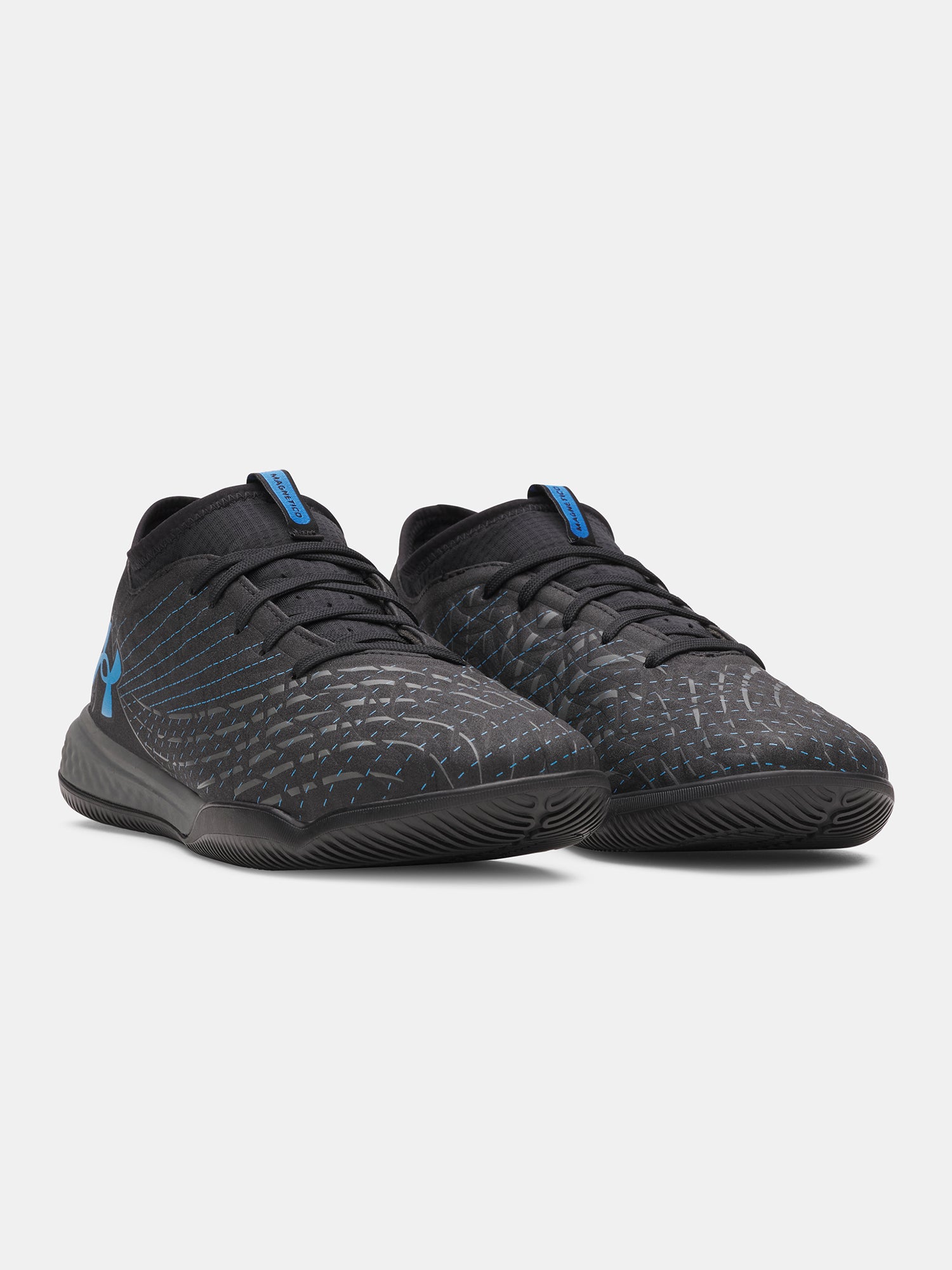 Unisex teremcipõ Under Armour UA U Magnetico Select 5 IN-BLK