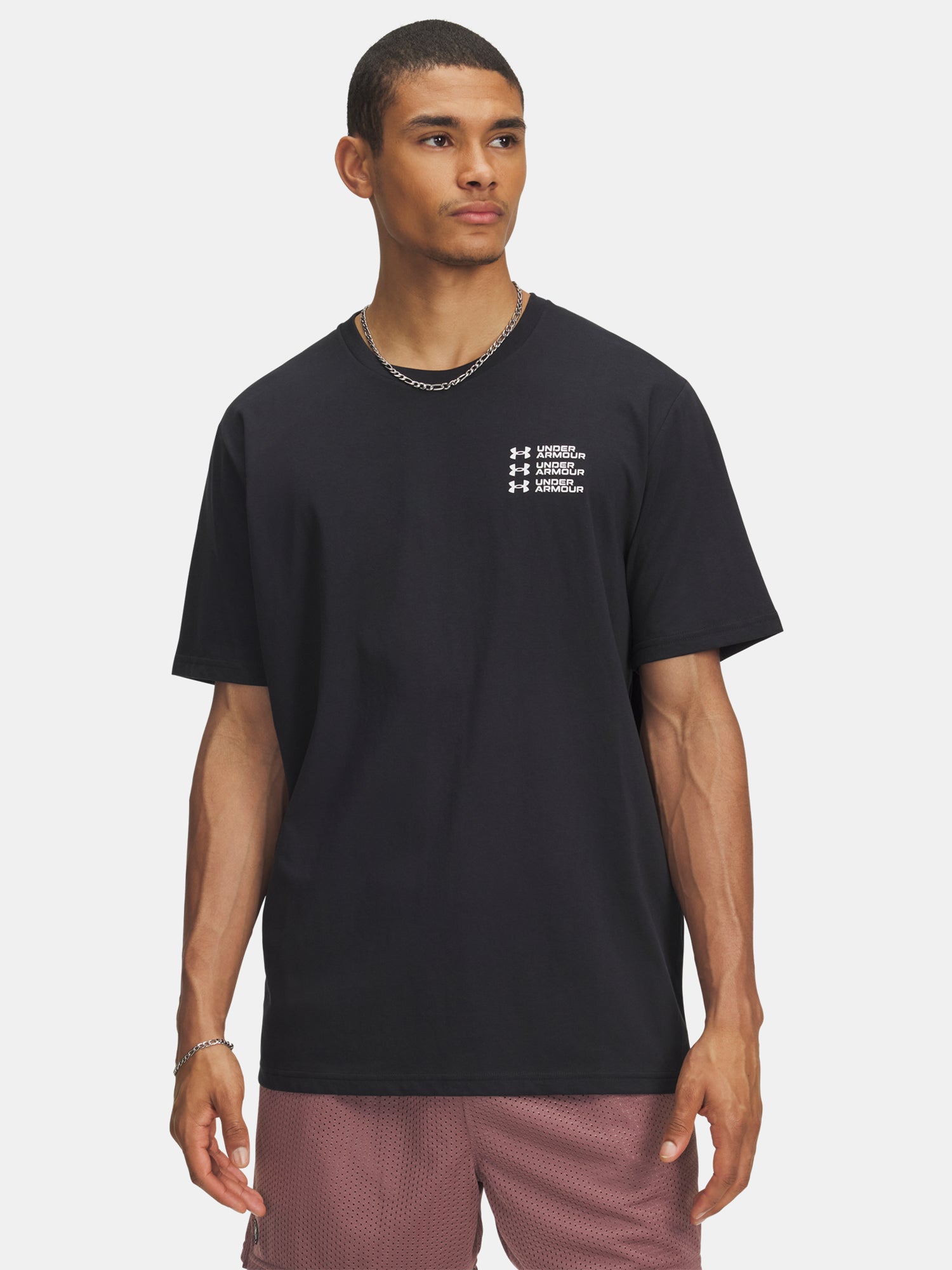 Under Armour Férfi póló UA TRIPLE STACK LC LOGO SS-BLK Póló