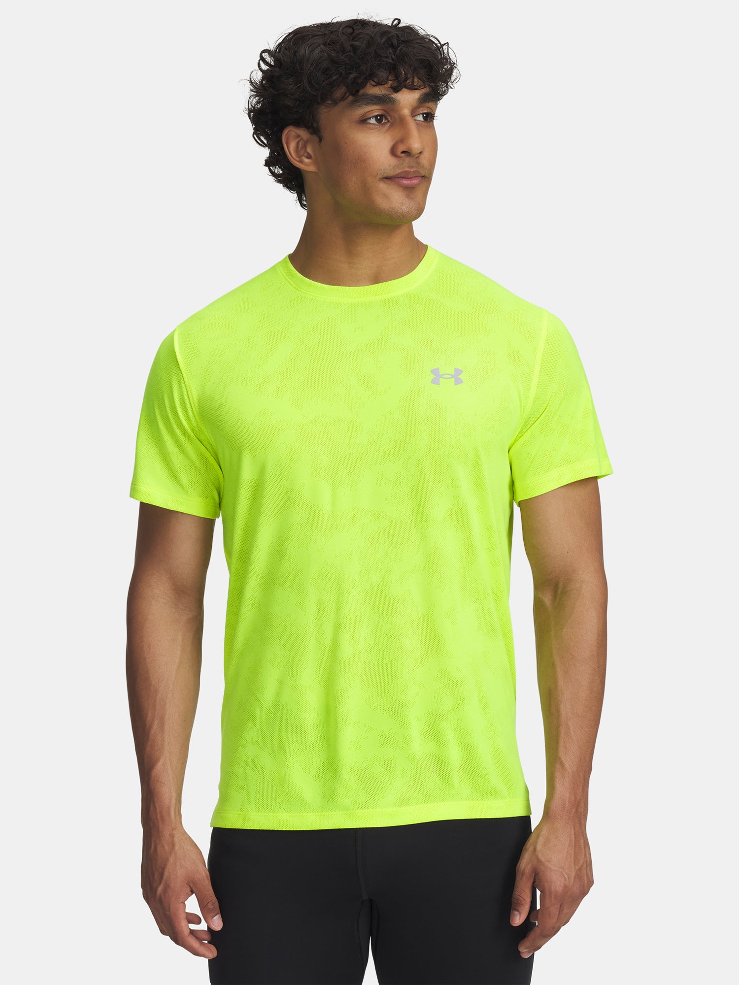 Under Armour Férfi póló UA Launch Camo SS-YLW Póló