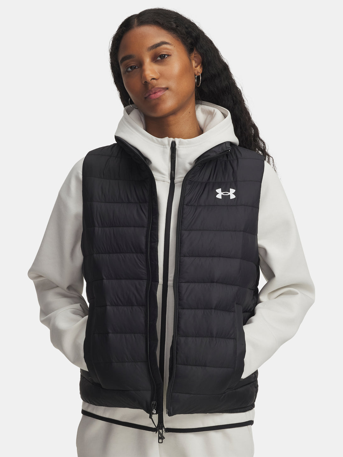 Under Armour Nõi mellény UA Sportswear Ins Vest-BLK Kabát