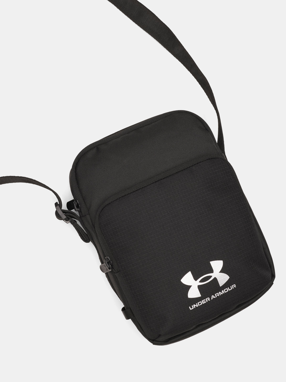Under Armour Unisex táska UA Essential Ripstop XB-BLK Oldaltáska
