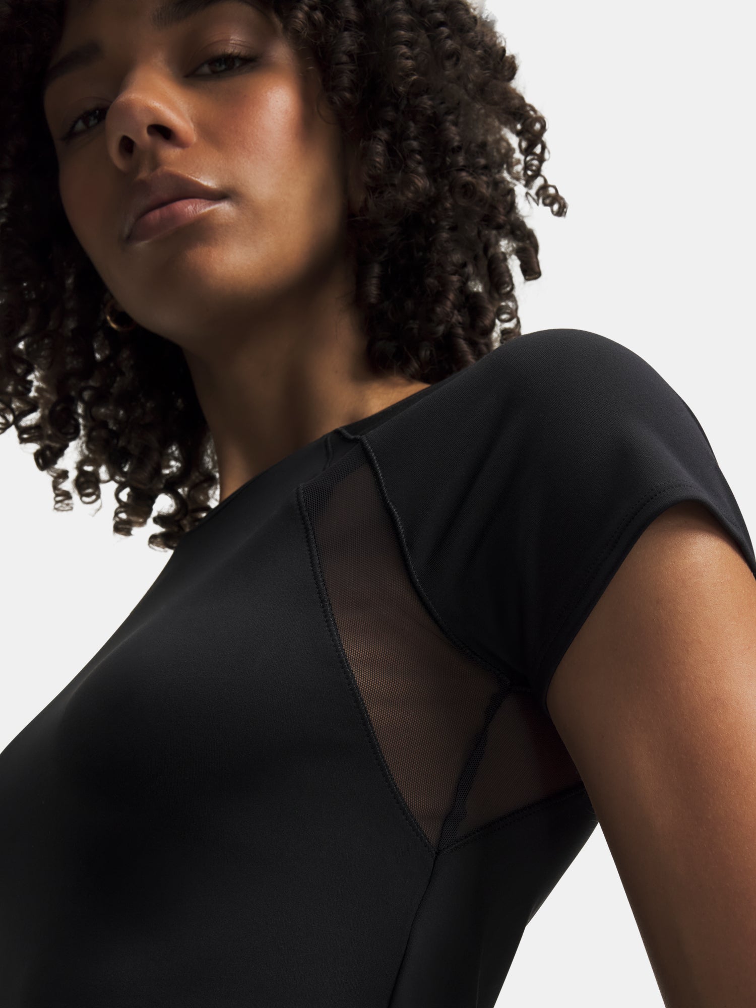 Nõi Under Armour Motion Mesh SS póló