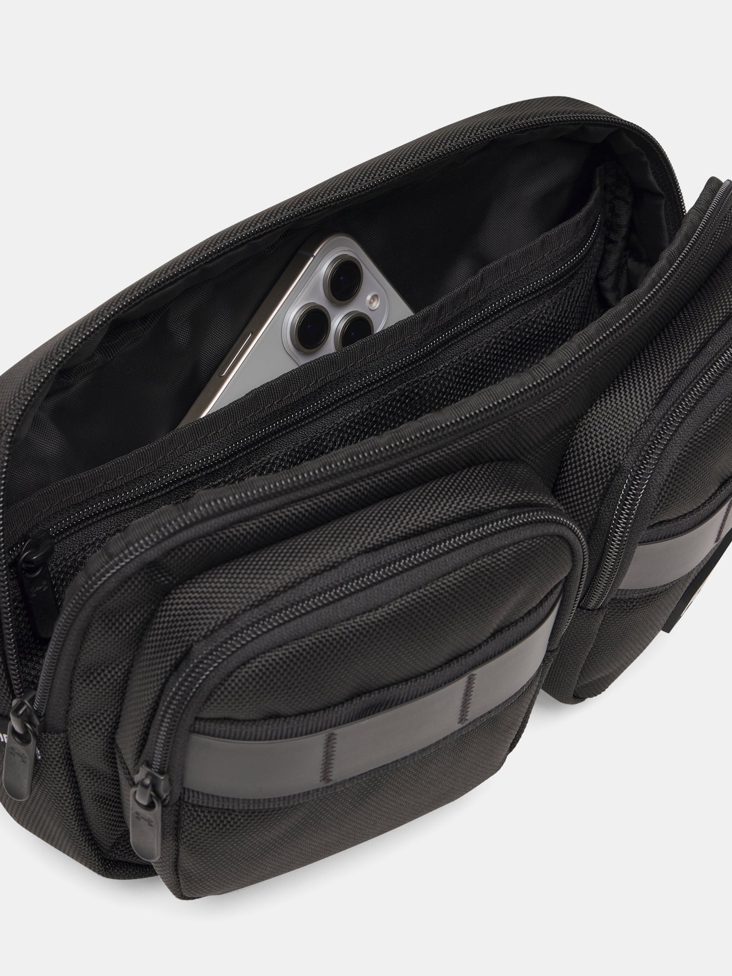 Unisex táska Under Armour NEW UA Triumph Crossbody