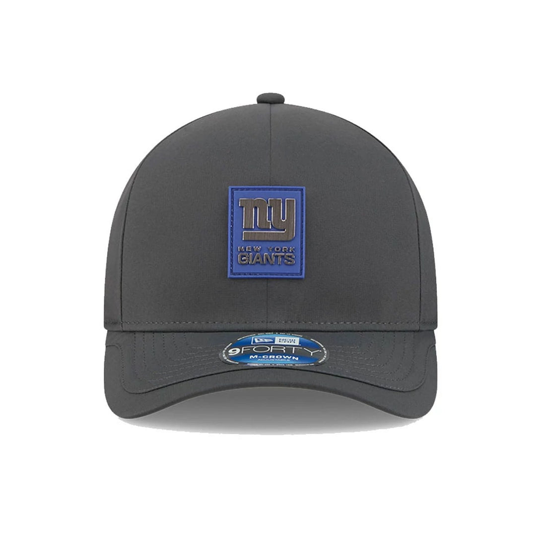 New York Giants NFL Sideline 2025 Charcoal 9FORTY M-Crown Adjustable Cap - baseball sapka
