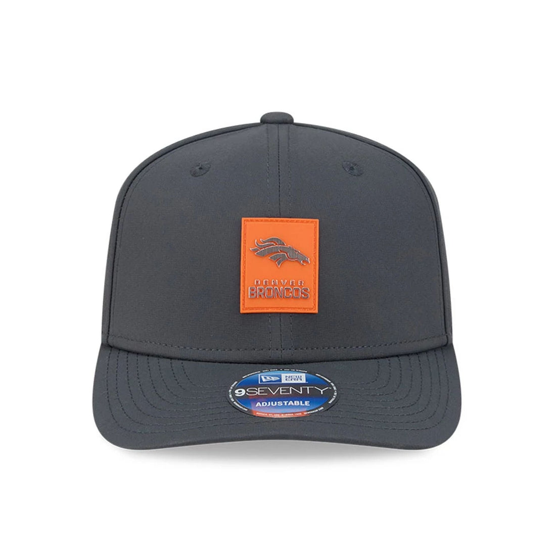 Denver Broncos NFL Sideline 2025 Charcoal 9SEVENTY Stretch Snap Adjustable Cap - baseball sapka