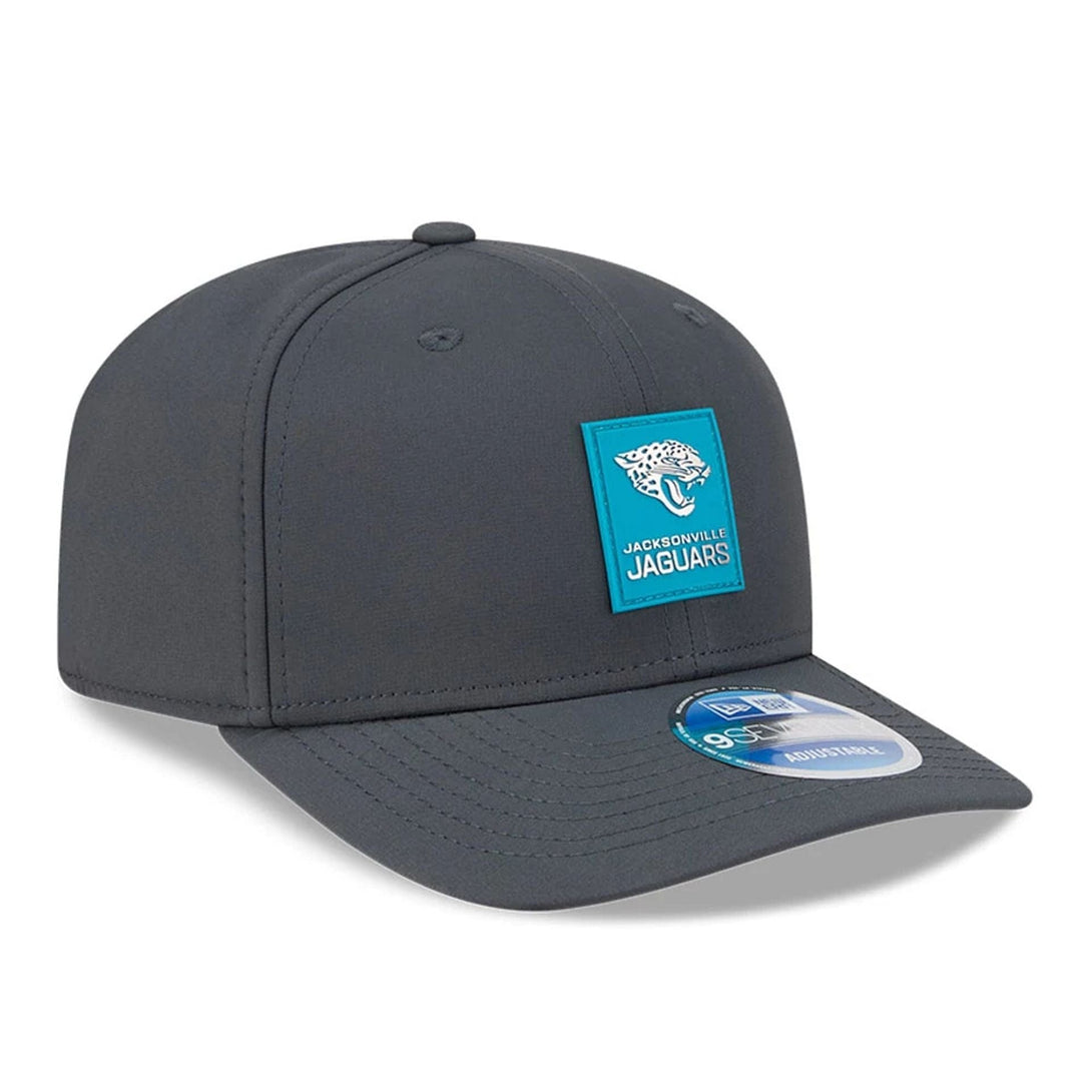 Jacksonville Jaguars NFL Sideline 2025 Charcoal 9SEVENTY Stretch Snap Adjustable Cap - baseball sapka