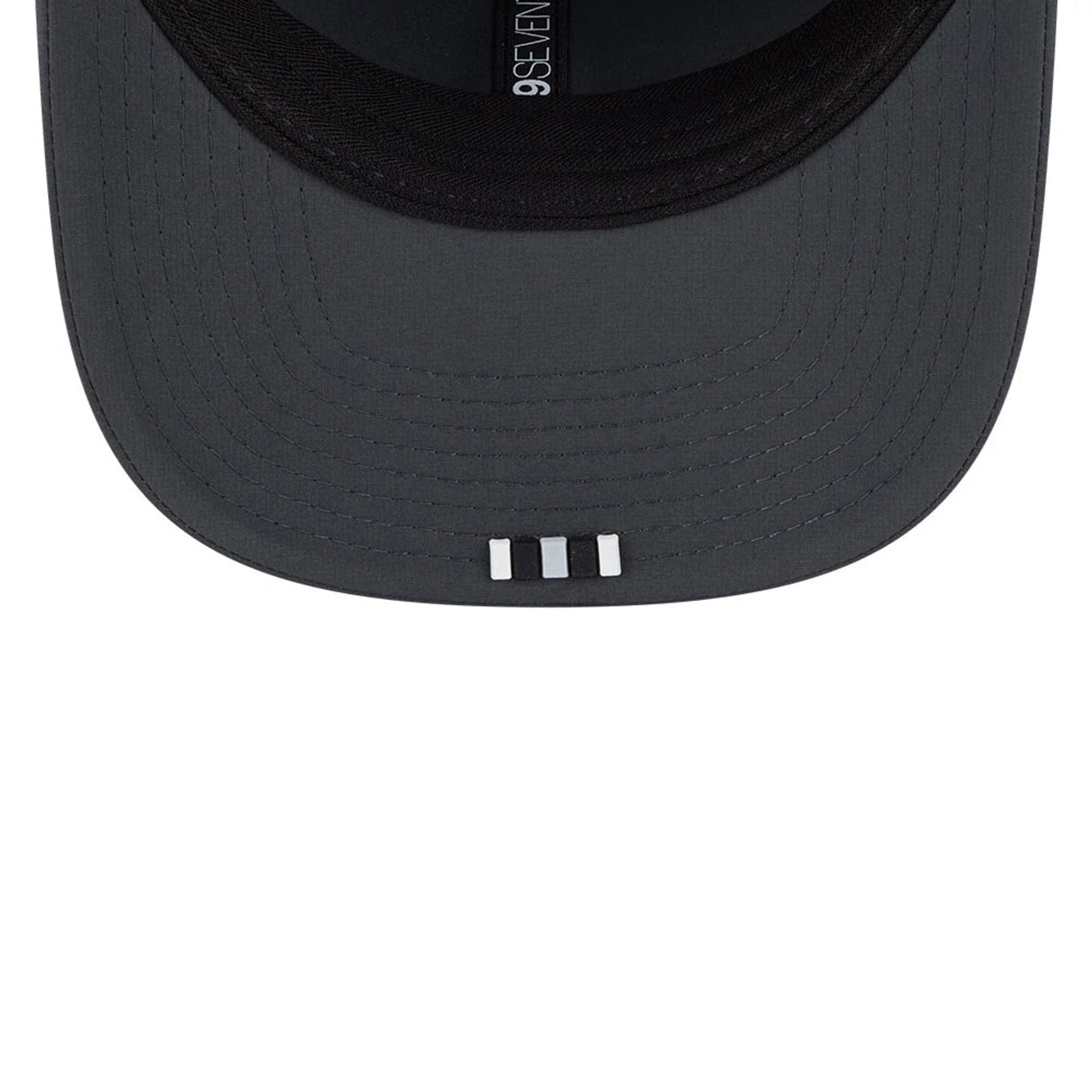 Las Vegas Raiders NFL Sideline 2025 Charcoal 9SEVENTY Stretch Snap Adjustable Cap - baseball sapka
