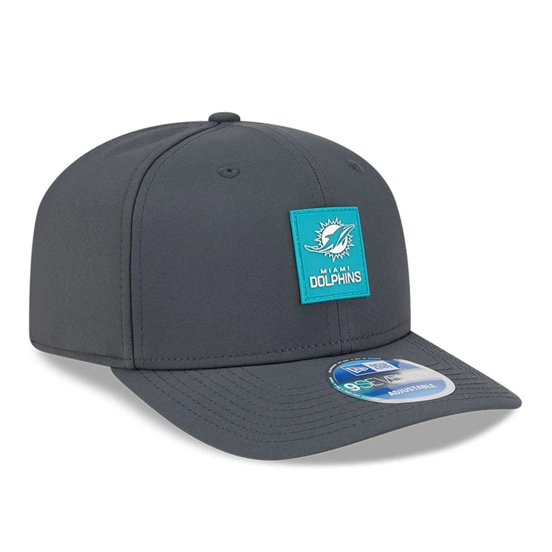 Miami Dolphins NFL Sideline 2025 Charcoal 9SEVENTY Stretch Snap Adjustable Cap - baseball sapka