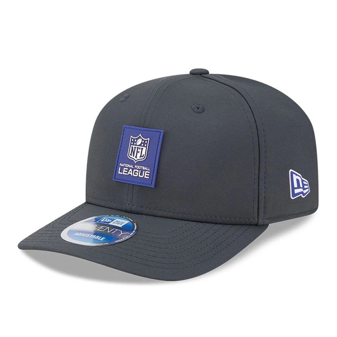 Official Logo NFL Sideline 2025 Charcoal 9SEVENTY Stretch Snap Adjustable Cap - baseball sapka