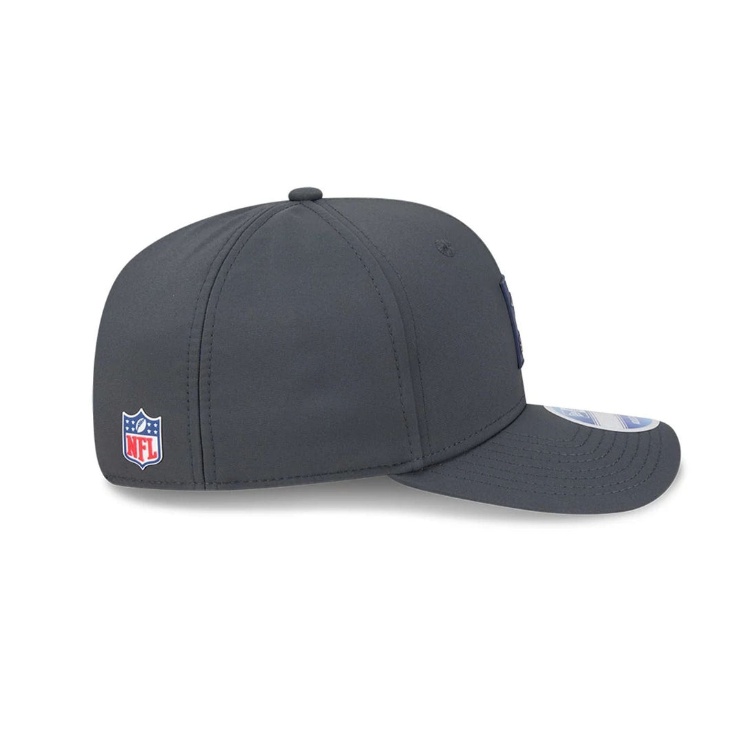 New England Patriots NFL Sideline 2025 Charcoal 9SEVENTY Stretch Snap Adjustable Cap - baseball sapka