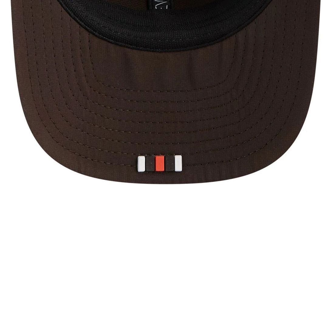 Cleveland Browns NFL Sideline 2025 Dark Brown 9SEVENTY Trucker Stretch Snap Adjustable Cap - baseball sapka