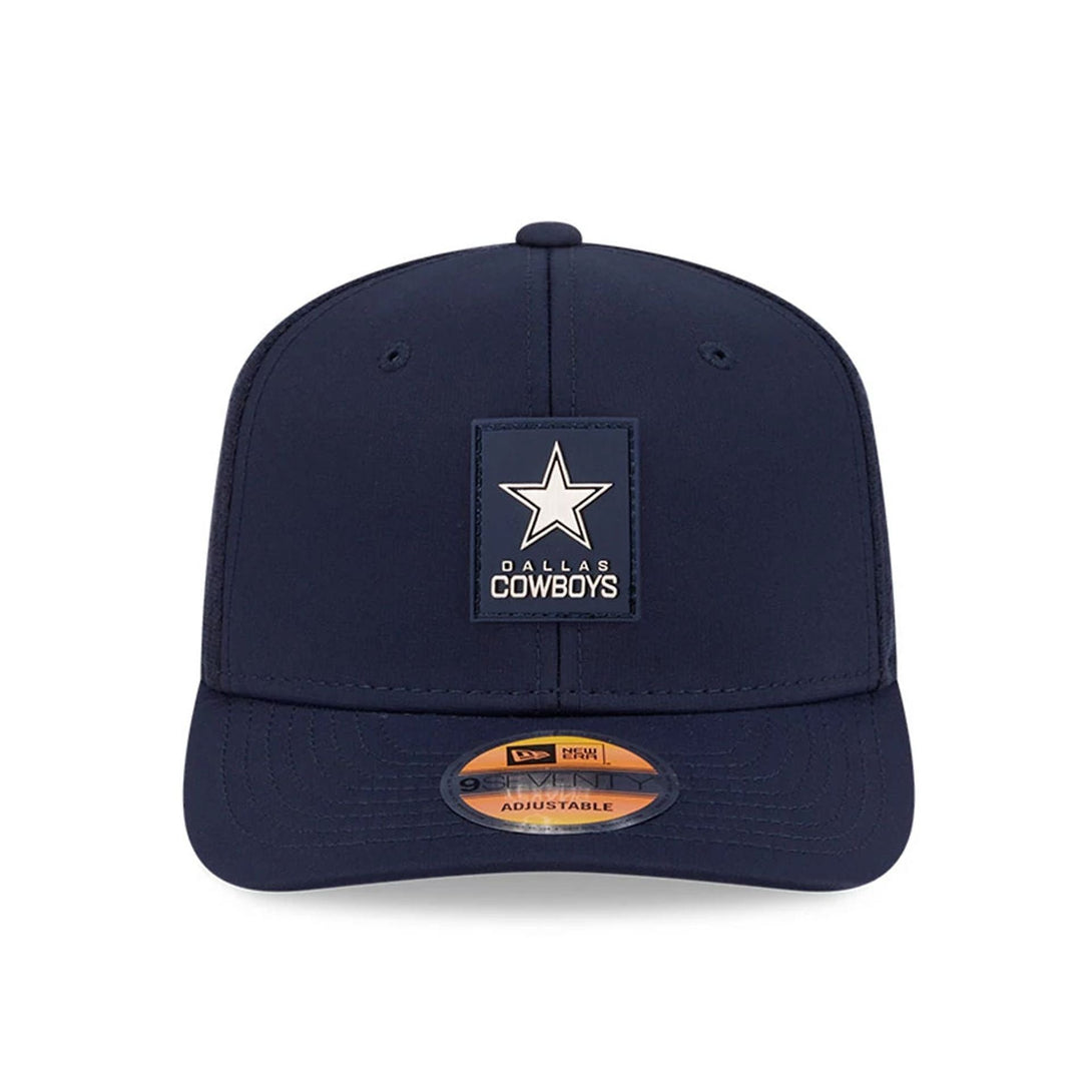 Dallas Cowboys NFL Sideline 2025 Dark Blue 9SEVENTY Trucker Stretch Snap Adjustable Cap - baseball sapka