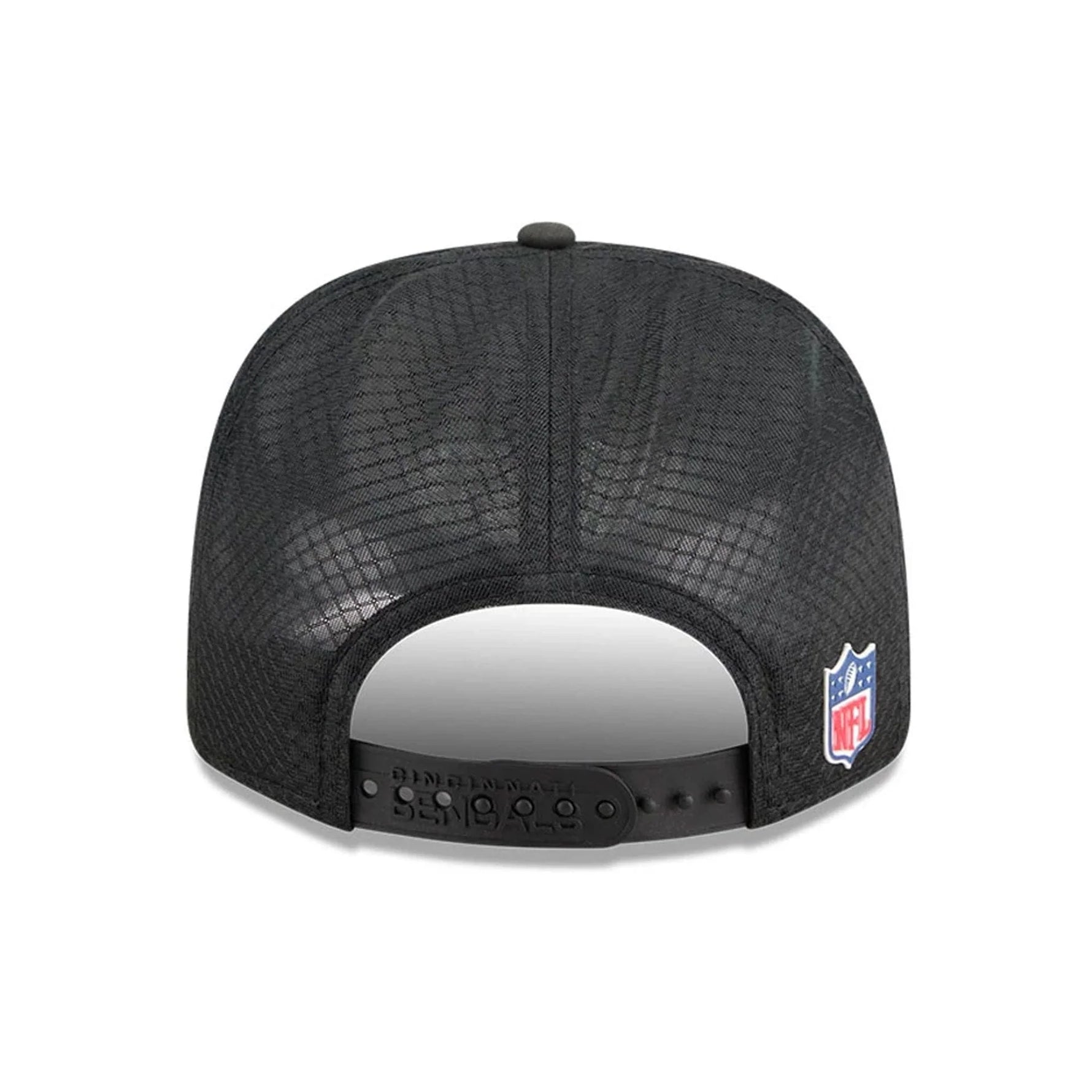 Cincinnati Bengals B NFL Sideline 2025 Black 9SEVENTY Trucker Stretch Snap - baseball sapka