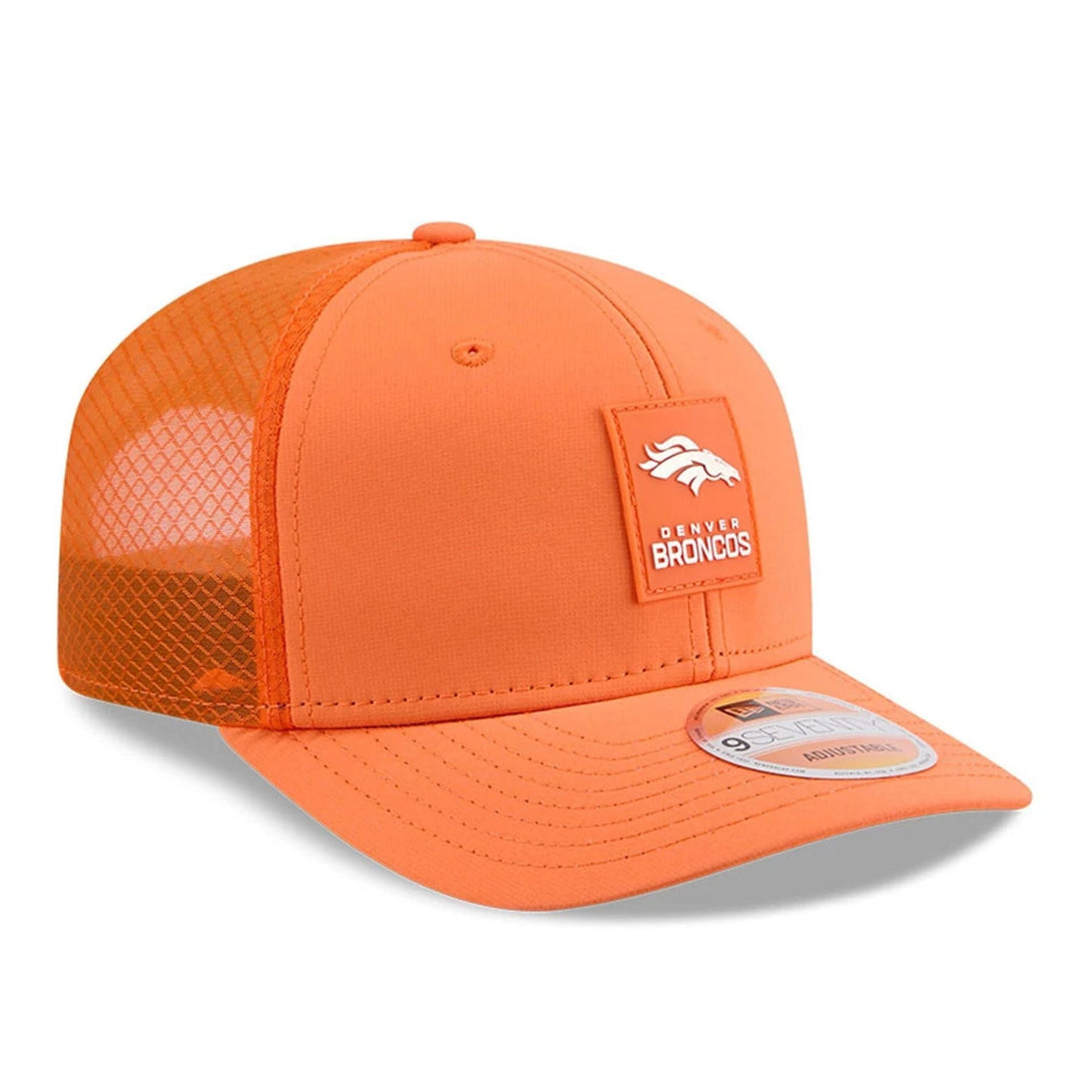 Denver Broncos NFL Sideline 2025 Orange 9SEVENTY Trucker Stretch Snap Adjustable Cap - baseball sapka
