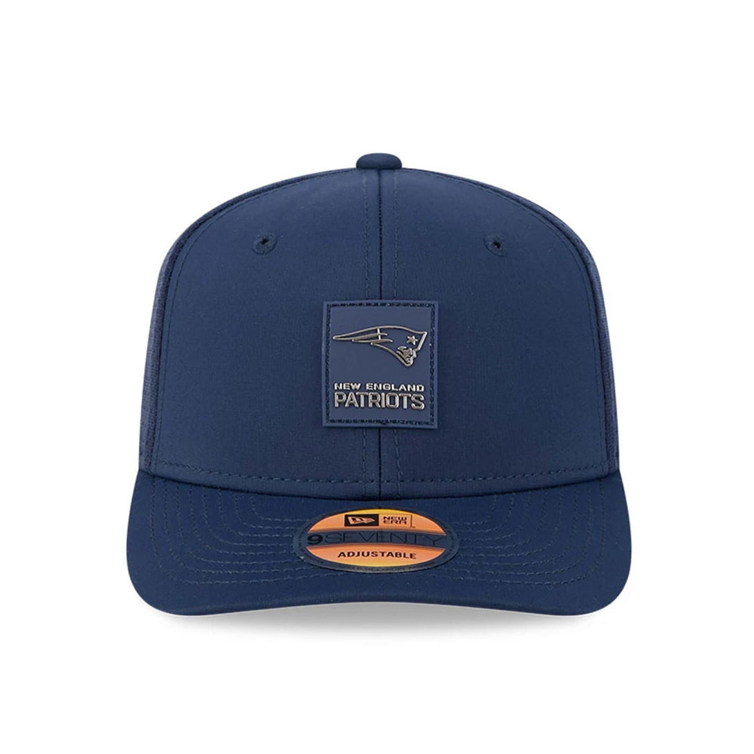 New England Patriots NFL Sideline 2025 Dark Blue 9SEVENTY Trucker Stretch Snap Adjustable Cap - baseball sapka