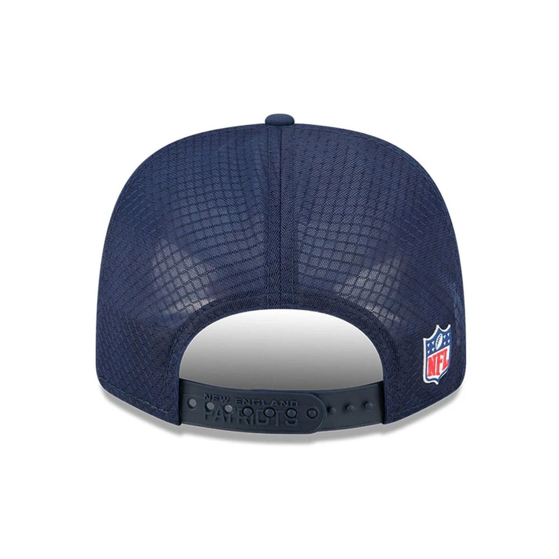 New England Patriots NFL Sideline 2025 Dark Blue 9SEVENTY Trucker Stretch Snap Adjustable Cap - baseball sapka