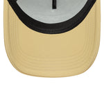 New Era Oval Foam Patch Trucker sapka