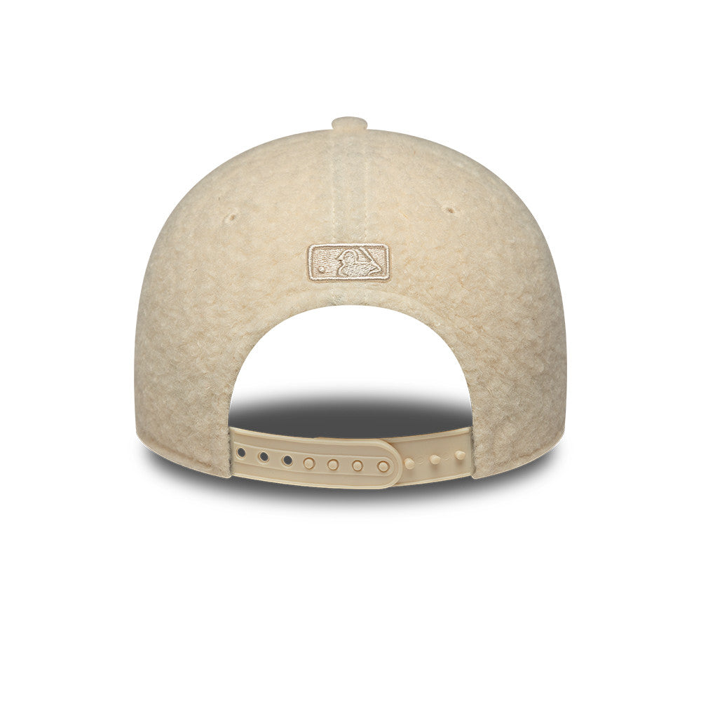 New Era LA Dodgers Womens MLB Winter Borg Cream 9FORTY baseball sapka, női