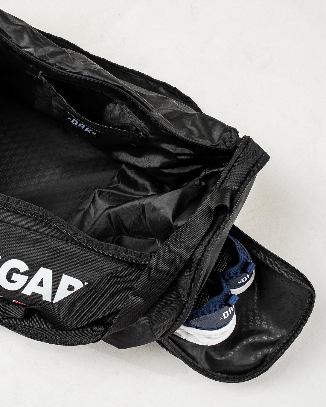 Hungary Duffle Bag Medium