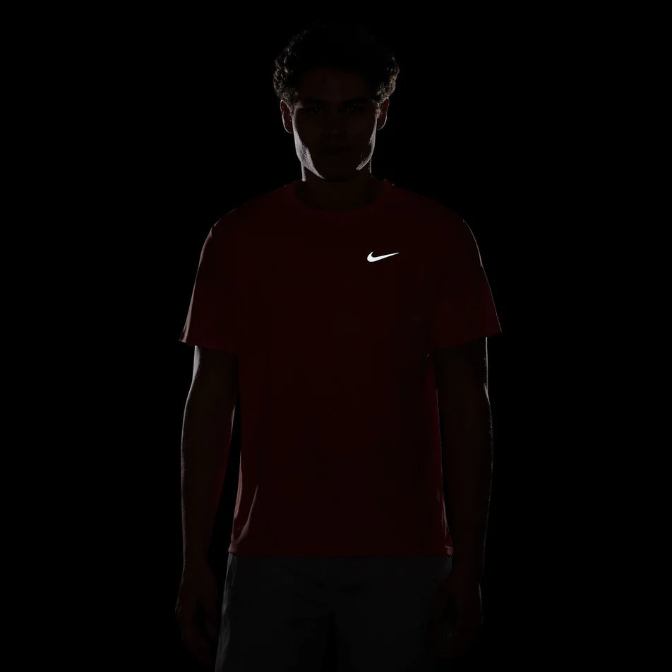 Nike Miler Men\"s Dri-FIT UV Sh Aláöltözet