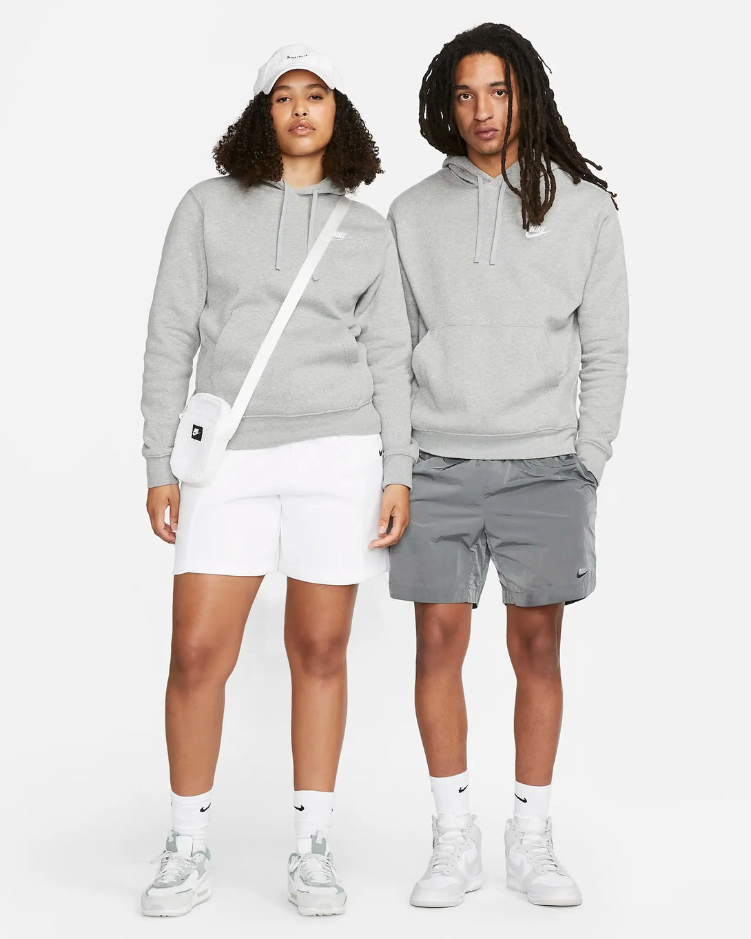 Nike Sportswear Club Fleece kapucnis pulóver, szürke - Sportmania.hu