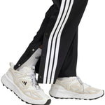 Adidas 3-Stripes Woven férfi nadrág, fekete