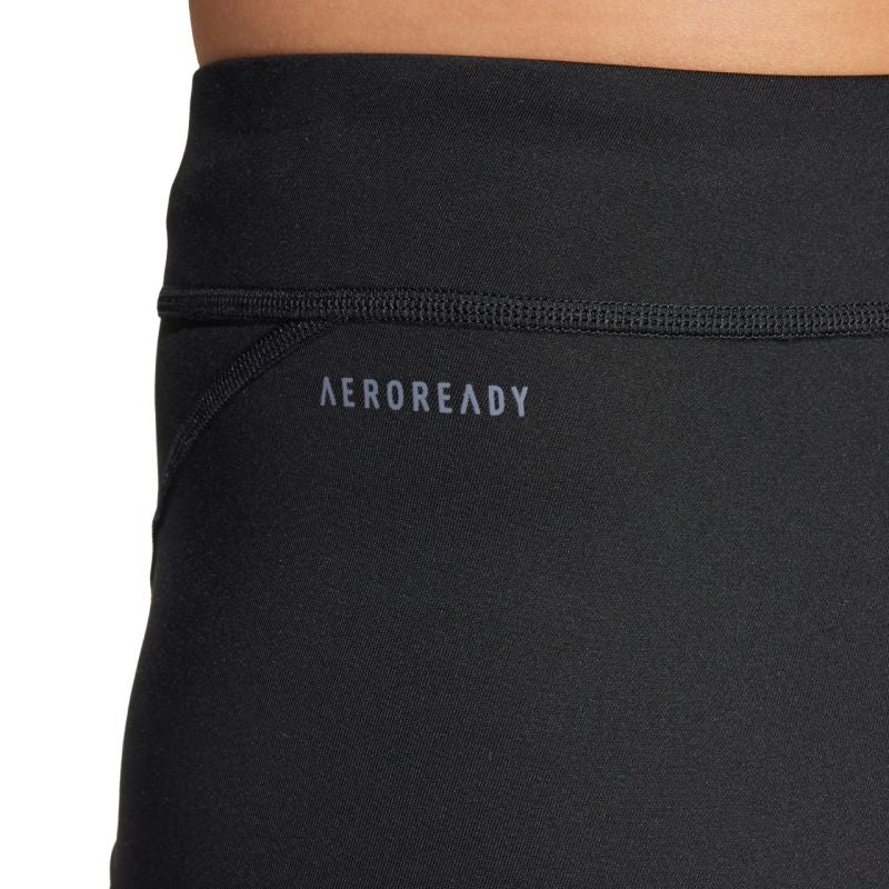 adidas Adizero Essentials Running Booty Shorts W IY7847 nadrág - Sportmania.hu