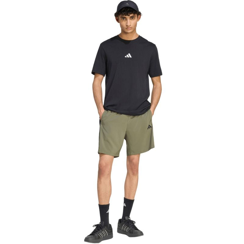 Adidas Essentials 3-Stripes Chelsea Lite Woven férfi rövidnadrág, oliva