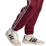 Adidas Essentials 3-Stripes Fleece Tapered Cuffed férfi nadrág, bordó