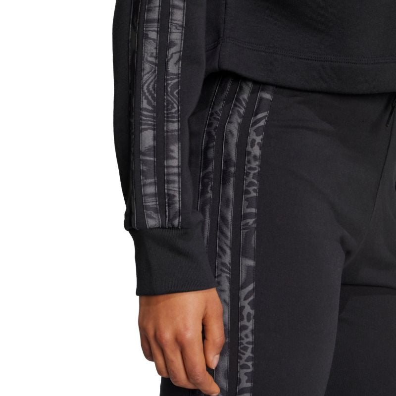 adidas Essentials 3 Stripes Print French Terry Hoodie W JC6244 Kapucnis pulóver - Sportmania.hu