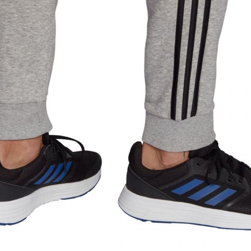 Adidas Essentials Fleece férfi Nadrág GK8824