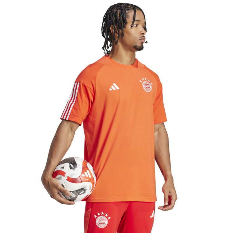 Adidas FC Bayern CO Tee M IQ0601 Póló - Sportmania.hu