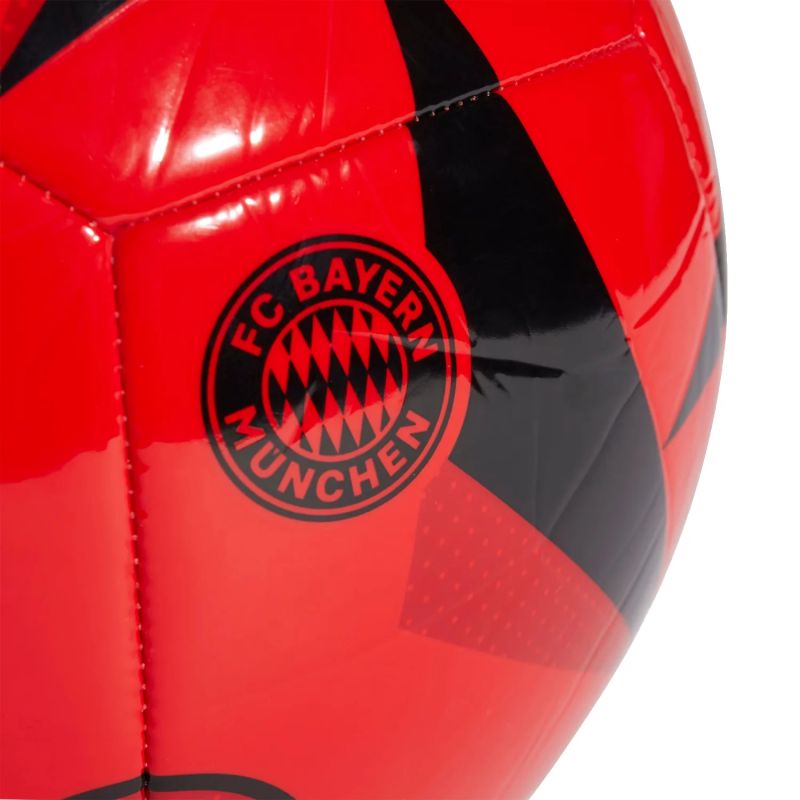 adidas FC Bayern Munich Home Club Ball IX4030 Kiegészítők - Sportmania.hu