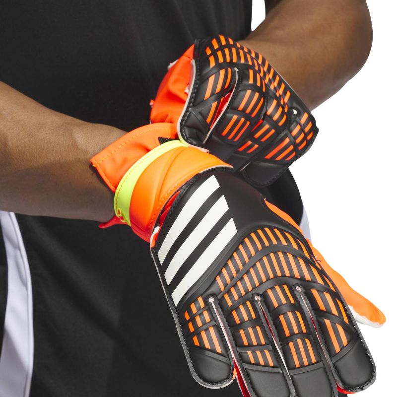 Adidas Predator Training M IQ4027 goalkeeper gloves Kiegészítők