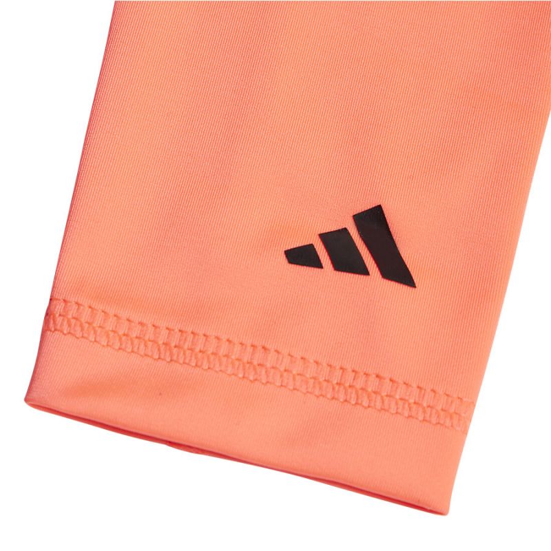 Adidas Tiro SG Lge football shin guards IW3788 Kiegészítők
