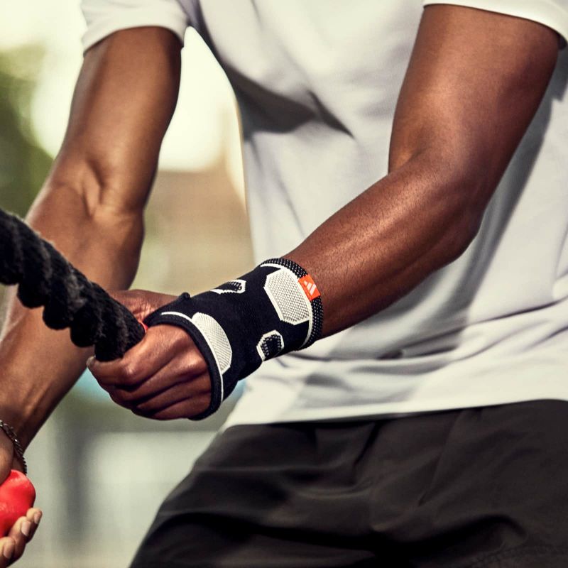 adidas wristband L ADSU-12543BK Kiegészítők - Sportmania.hu