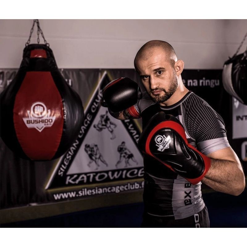 DBX Bushido 10oz - Blaze - Legacy Series piros boxkesztyű