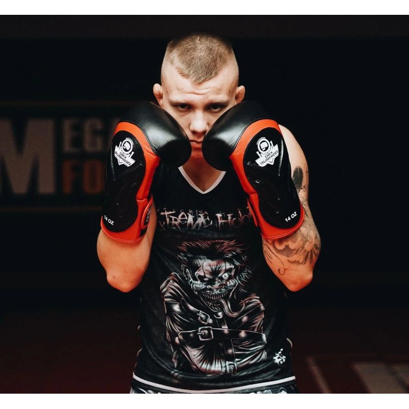 DBX Bushido 10oz - Blaze - Legacy Series piros boxkesztyű