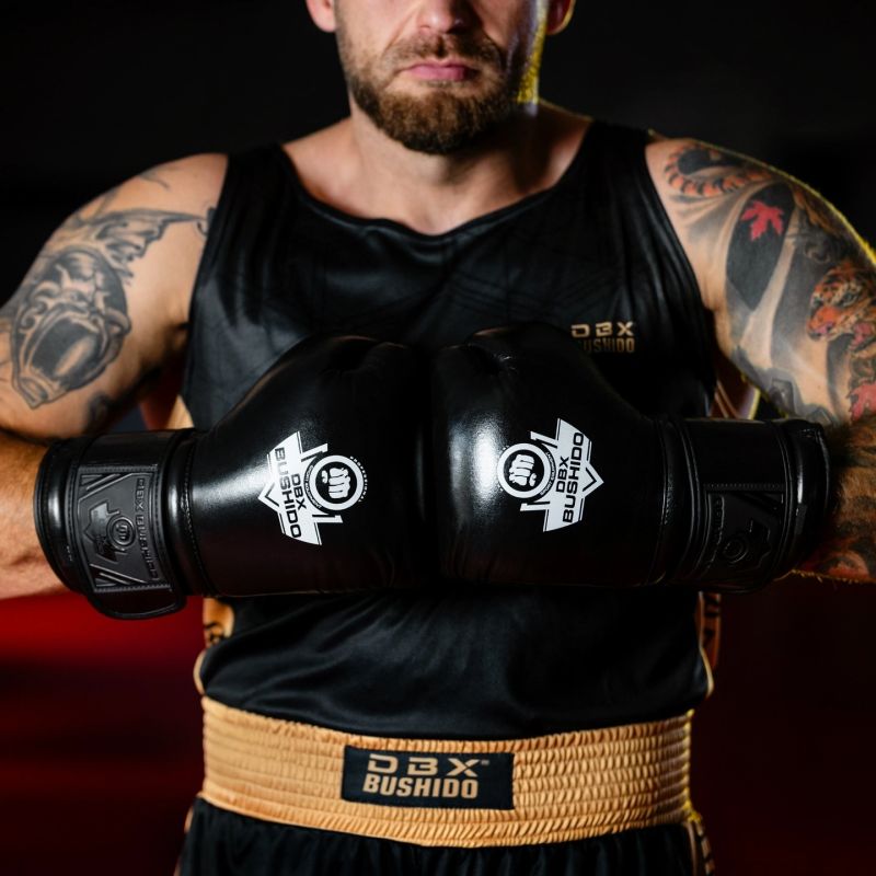 DBX Bushido 10oz - Striker - Legacy Series boxkesztyű